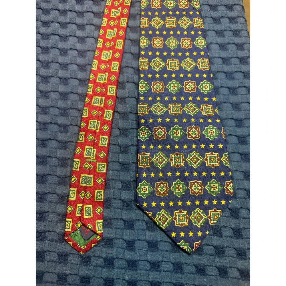 Vintage Tommy Hilfiger 100% Italian Silk Blue Red Made in USA Geometric Pattern